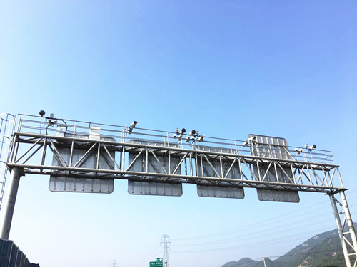 LED頻閃燈,卡口閃光燈,高速卡口爆閃燈,城銘科技 LED頻閃燈,卡口閃光燈,高速卡口爆閃燈,城銘科技